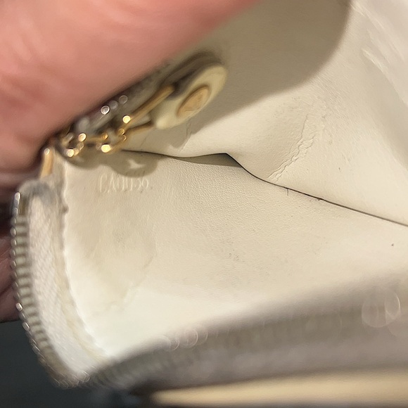 Louis Vuitton authentic VERNIS KEY CLES COIN PURSE - Picture 8 of 8